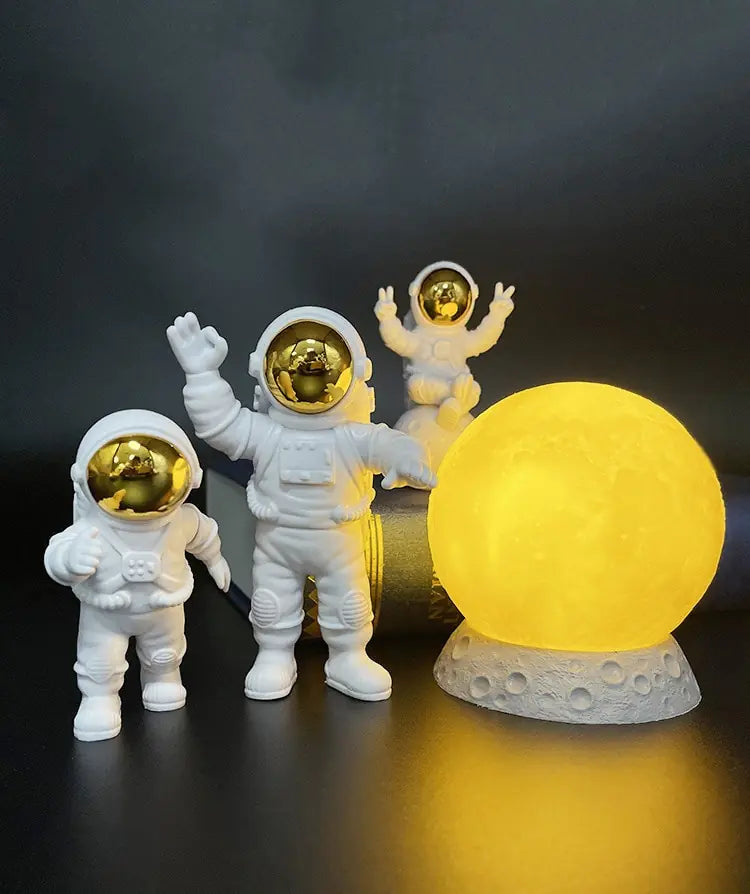 Mini Yellow Moon Astronauts Light