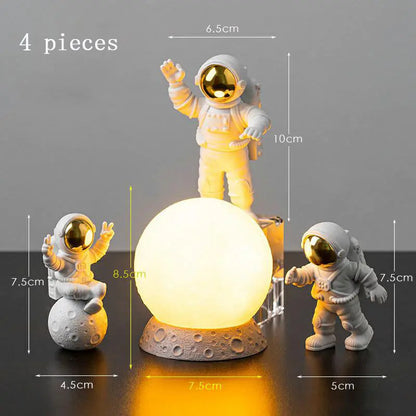 Mini Yellow Moon Astronauts Light