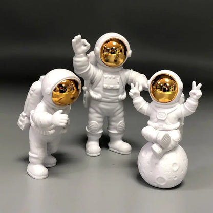 Mini Yellow Moon Astronauts Light