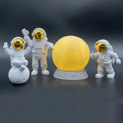 Mini Yellow Moon Astronauts Light